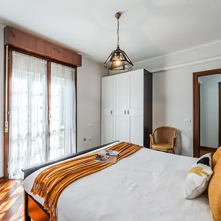 Garden Retreat, 5 Min Dal Centro Con Garage Apartment *