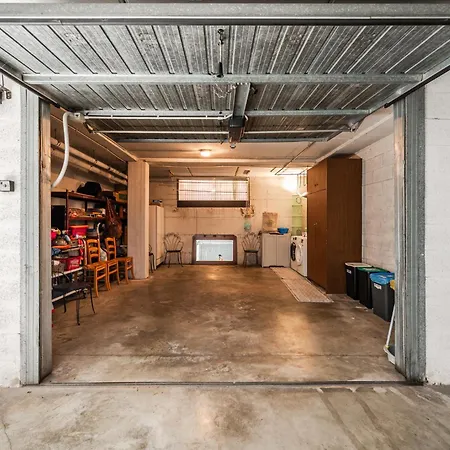 Apartment Garden Retreat, 5 Min Dal Centro Con Garage