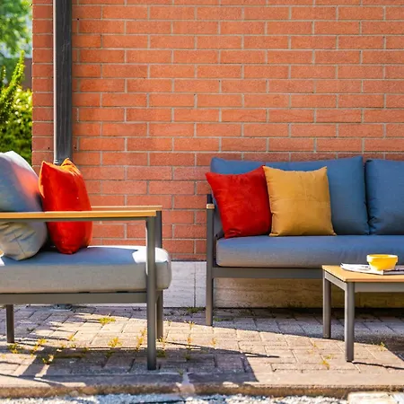 Apartment Garden Retreat, 5 Min Dal Centro Con Garage *