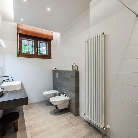 Apartment Garden Retreat, 5 Min Dal Centro Con Garage