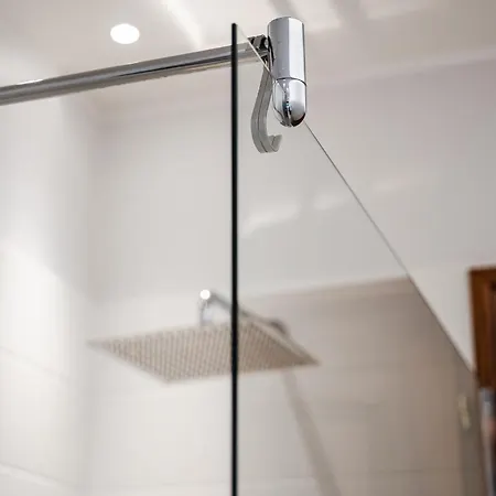 Garden Retreat, 5 Min Dal Centro Con Garage