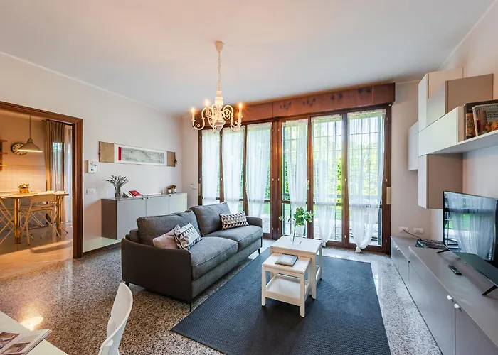 Garden Retreat, 5 Min Dal Centro Con Garage * Modena