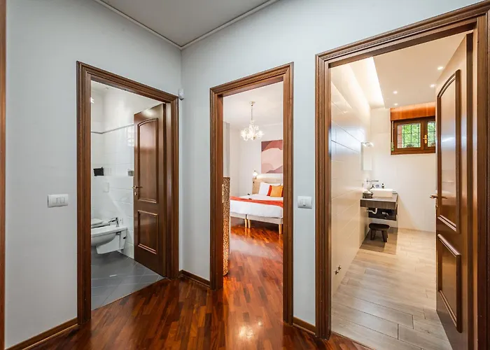 Garden Retreat, 5 Min Dal Centro Con Garage Apartment